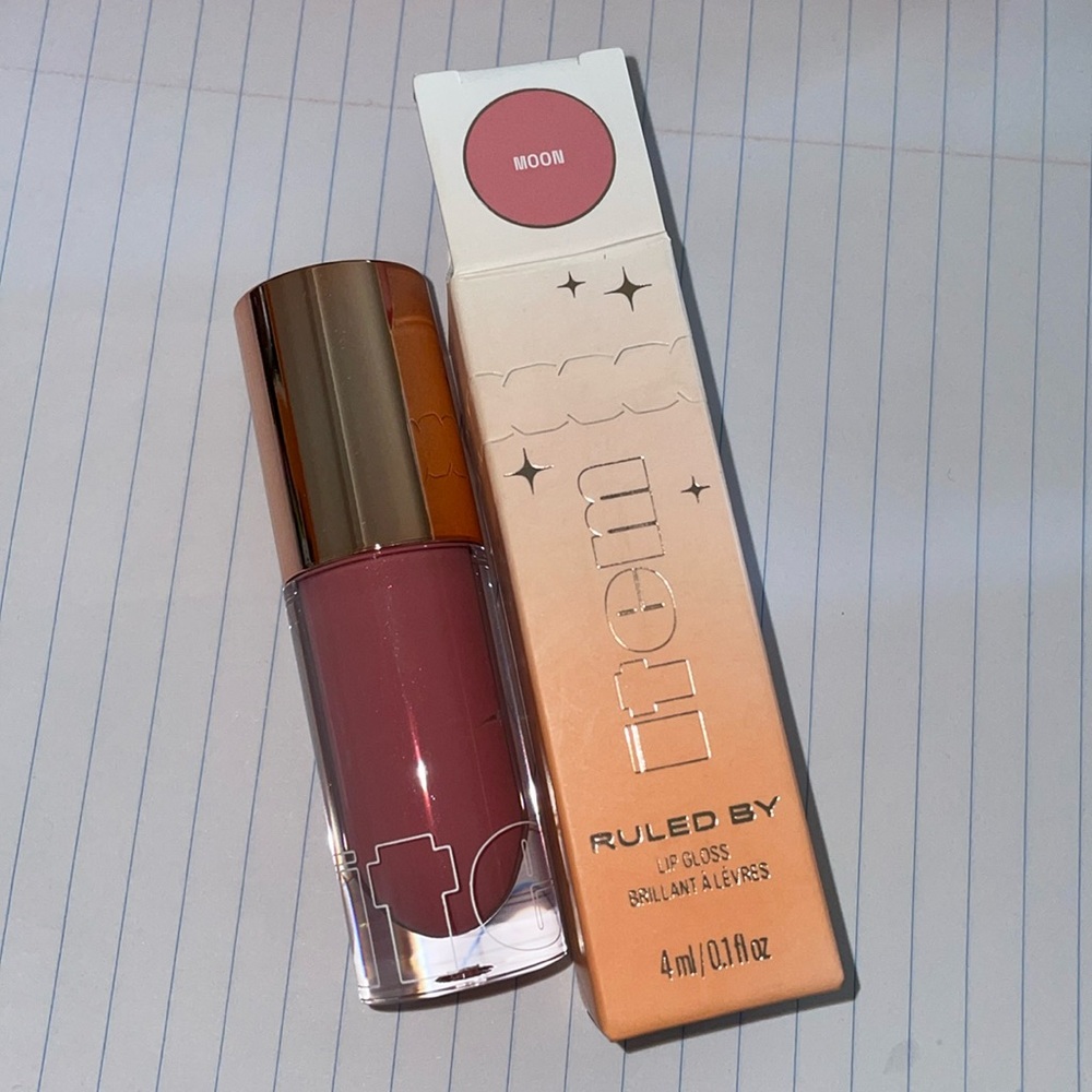 NIB Item Beauty Ruled By Lip Gloss - Moon